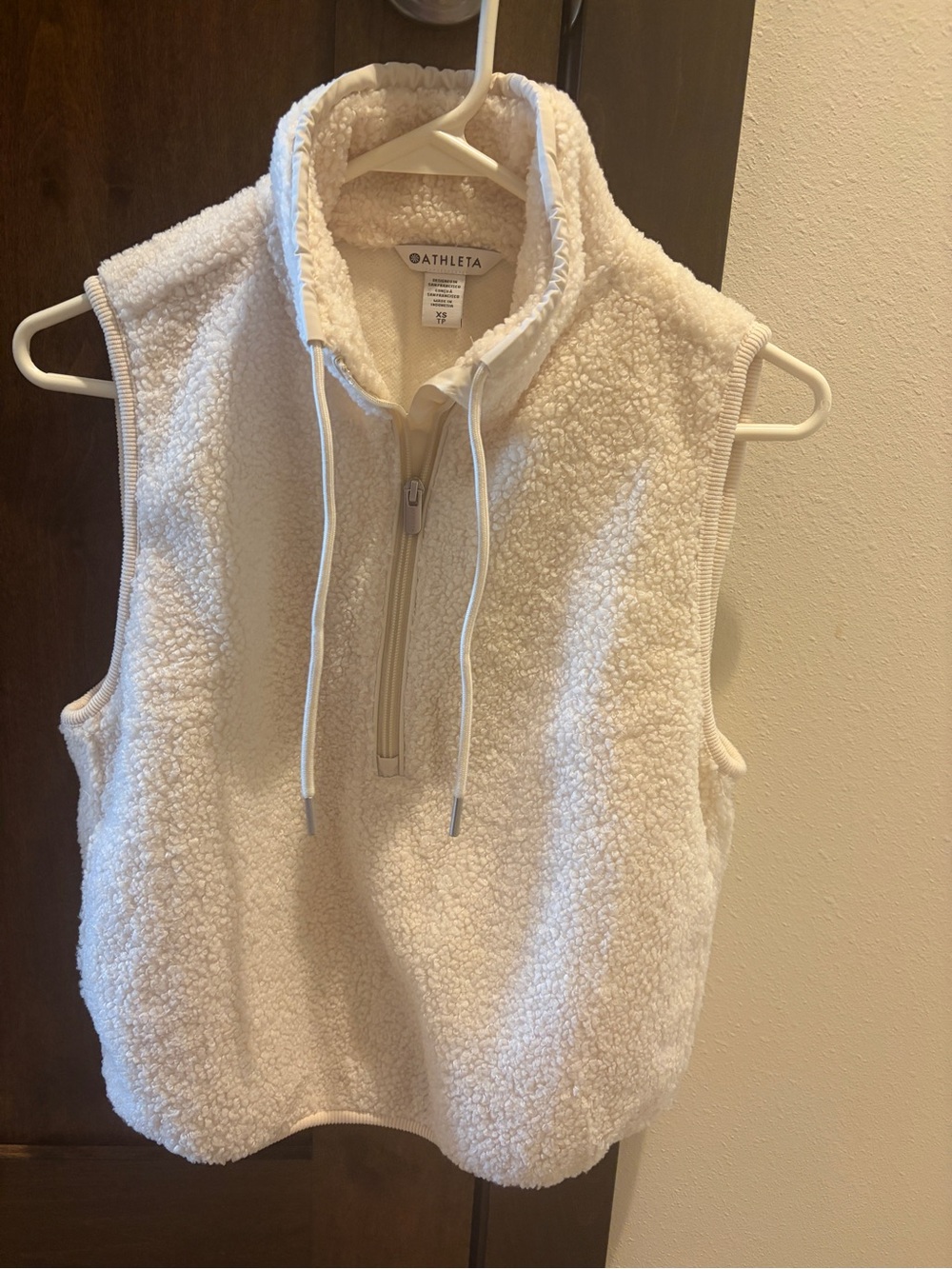 Athleta Cream Sherpa Half-Zip Fleece Vest- worn once! Perfect